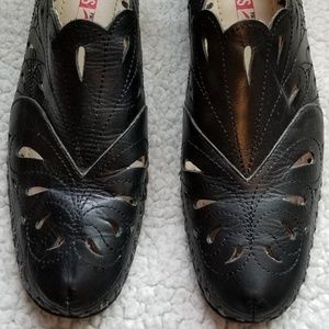 Pikolinos Black Leather Cutouts